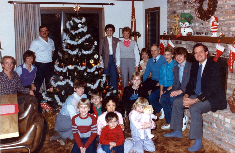 1984-12-03-Christmas-SiouxFalls-Scotts.jpg